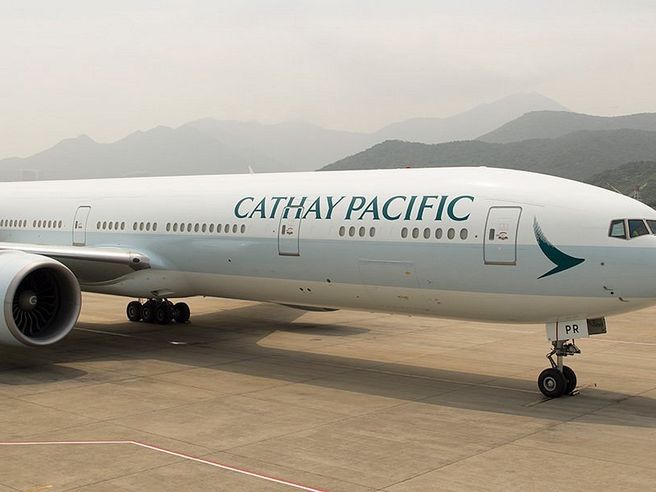 Cathay Pacific sigla un accordo con Airbus per 30 nuovi A330-900
