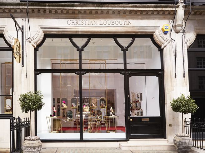 Exor investe 541 mln per quota del 24% in Christian Louboutin