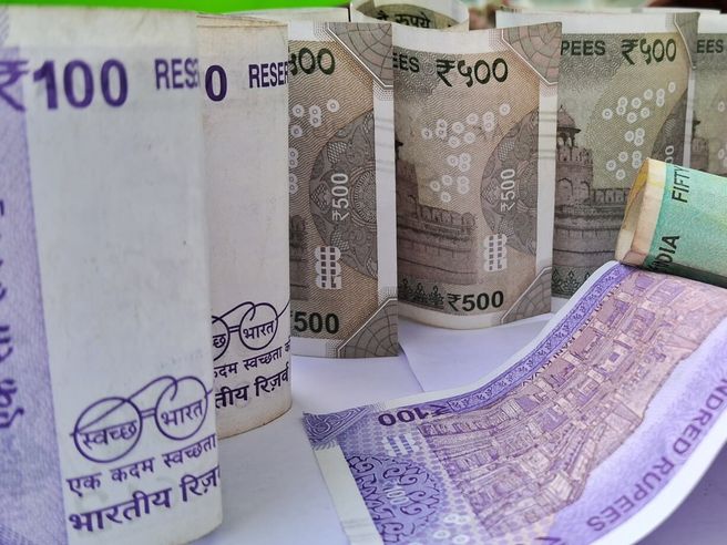 India: banca centrale taglia tassi al 6%