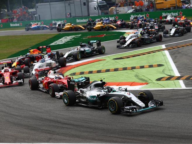 Racing Force Group: nuovo accordo con la Formula 1 per la helmet camera