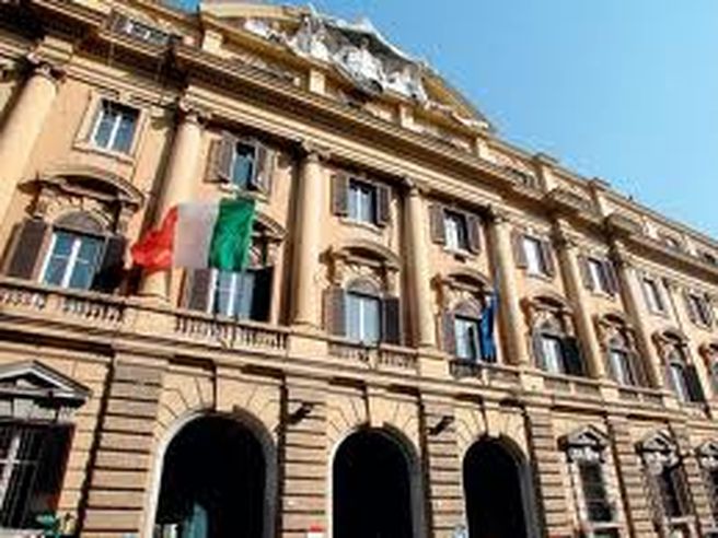 Italia: Tesoro, venerdì in asta titoli per 4,5-6 miliardi di euro