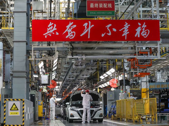 Cina, bilancia commerciale: exportazioni e importazioni in calo del 6,2% a settembre