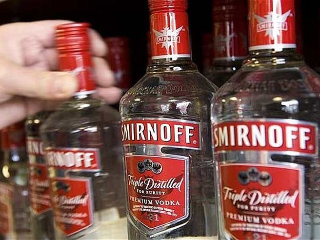 Diageo: acquista quota di maggioranza in United Spirits per 2 mld di dollari