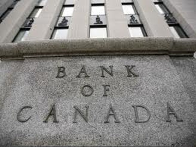 Forex: loonie giù in scia a linguaggio più accomodante della Bank of Canada