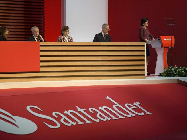 Banco Santander cede asset del Banco Popular a Blackstone