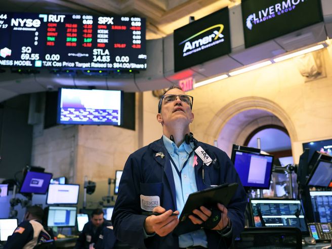 Wall Street debole: dura poco rimonta titoli banche. FAANG sotto pressione con ripresa tassi Treasuries Usa