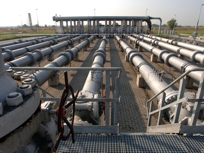 Snam: perfezionata l’acquisizione del 49% di ADNOC Gas Pipelines