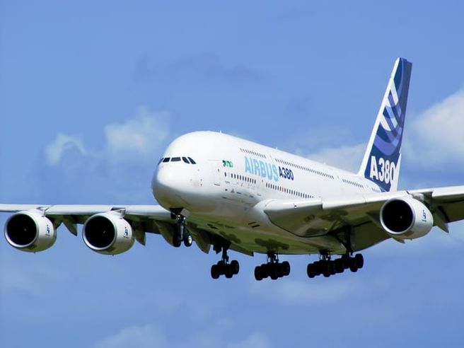 Pechino considera maxi-ordine di Airbus. Macron e Merz attesi a Pechino in luglio
