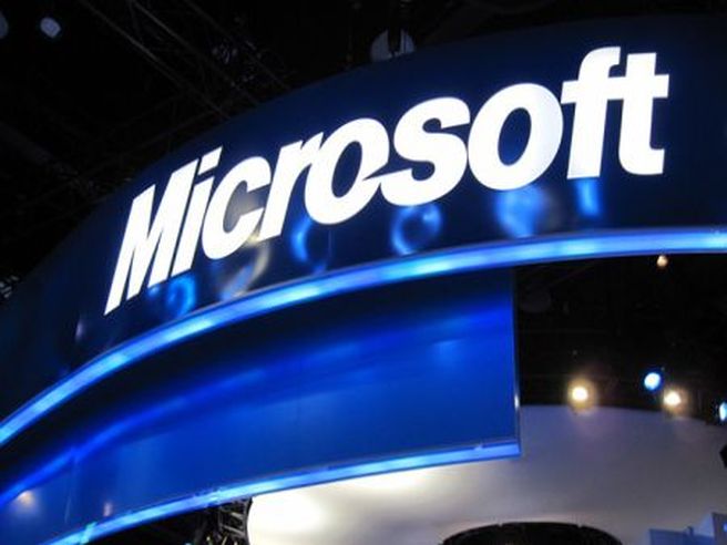 Partenza di poco sopra la parità per Wall Street, +1,4% per Microsoft
