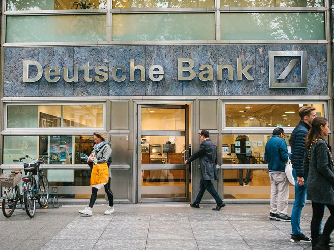 Deutsche Bank rientra nell’Euro Stoxx 50, esce Stellantis
