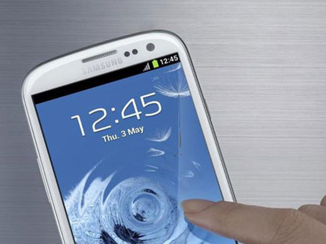 Un iPhone low cost? Per Fitch potrebbe intaccare i margini dell’industria degli smartphone nel 2014