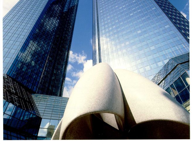Germania: in corso colloqui per facilitare fusione tra Deutsche Bank e Commerzbank
