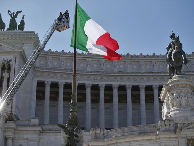Italia: fiducia consumatori e imprese in calo ad agosto dopo mesi di aumento