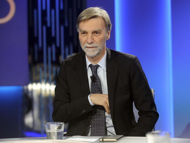 Contributo di solidarietà, la proposta Pd per chi ha redditi alti. Altolà M5S: no a patrimoniali