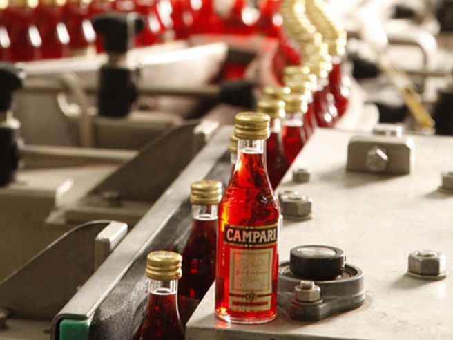 Campari verso acquisizione attività distribuzione Grand Marnier
