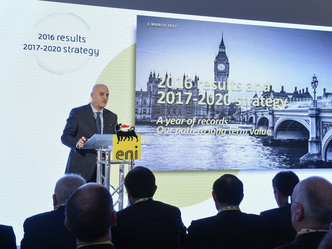 Eni: finalizzata cessione a Rosneft del 30% nella concessione di Shorouk in Egitto