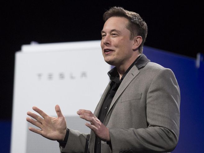 Elon Musk è di nuovo la persona più ricca del mondo