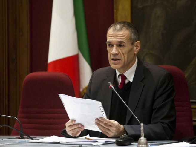 Cottarelli: Italia avrebbe bisogno di un Osservatorio per il debito pubblico