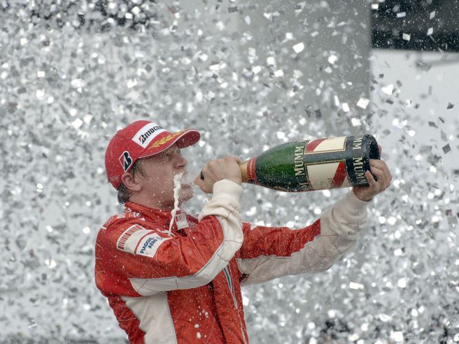 Ferrari: Marchionne, volumi in lieve crescita nel 2015