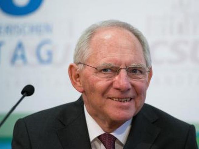 Germania: Schaeuble, avanzo commerciale cresce a causa delle politiche della Bce