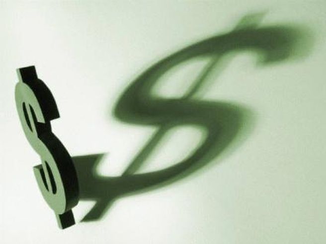 Forex: dollaro estende ribassi dopo debole Ism servizi