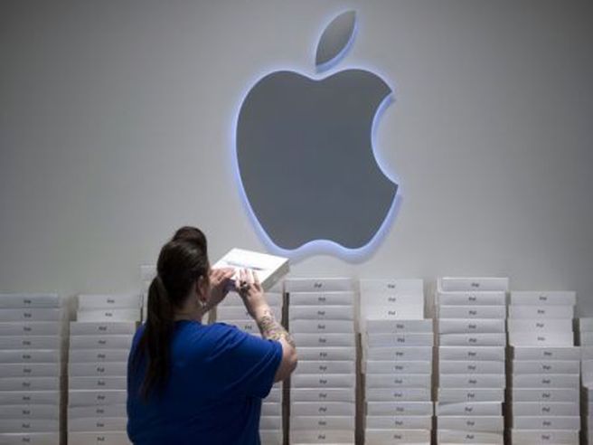 Apple: il dividendo del secondo trimestre sale del 15%