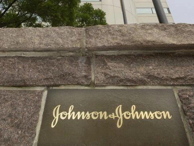 Johnson & Johnson: utili e ricavi trimestrali oltre le attese