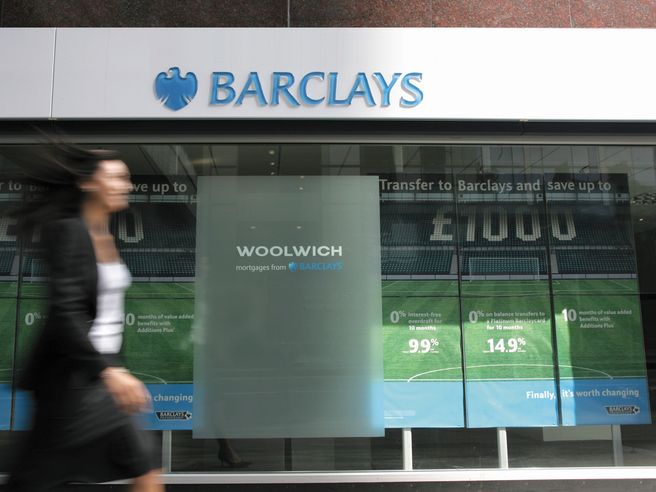 Barclays: tonfo del titolo dopo trimestrale in calo
