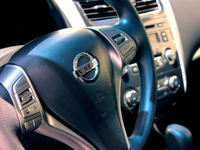 Renault cede il 5% di Nissan