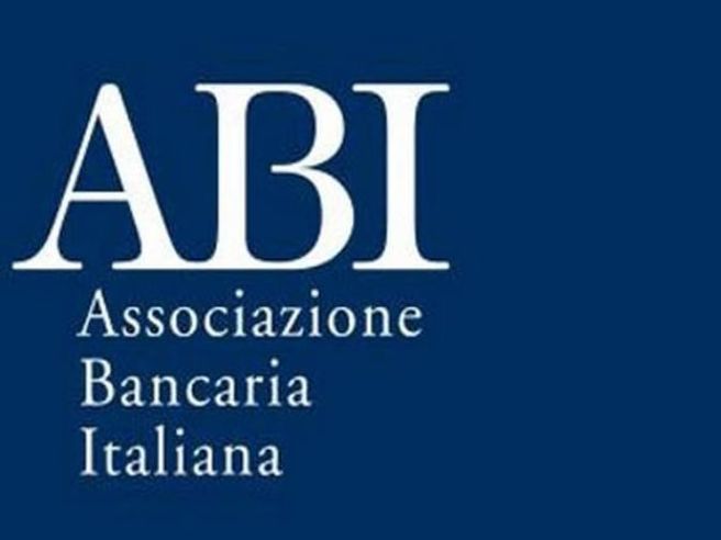 Banche: Abi, raccolta in salita del 6,3% a maggio. Depositi salgono di 135 mld