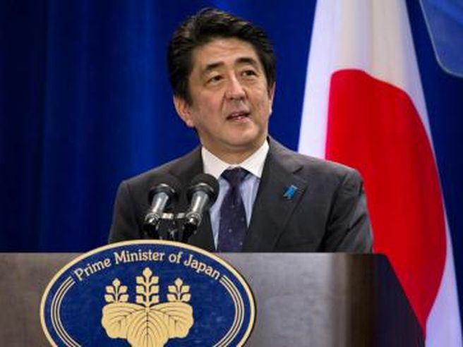 Giappone: per Abe lo yen è troppo debole, area 105 per $/Y sarebbe più appropriata