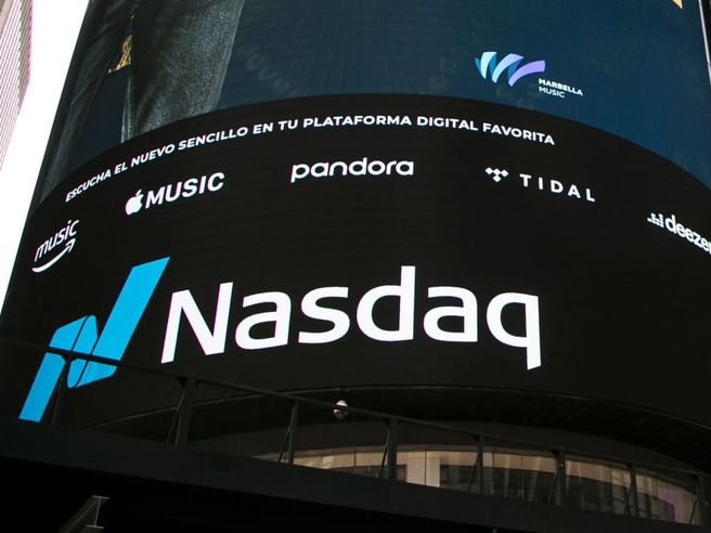 Wall Street: futures virano in rosso post fiammata Nasdaq. Tassi Treasuries 10y a nuovo record 2,147%