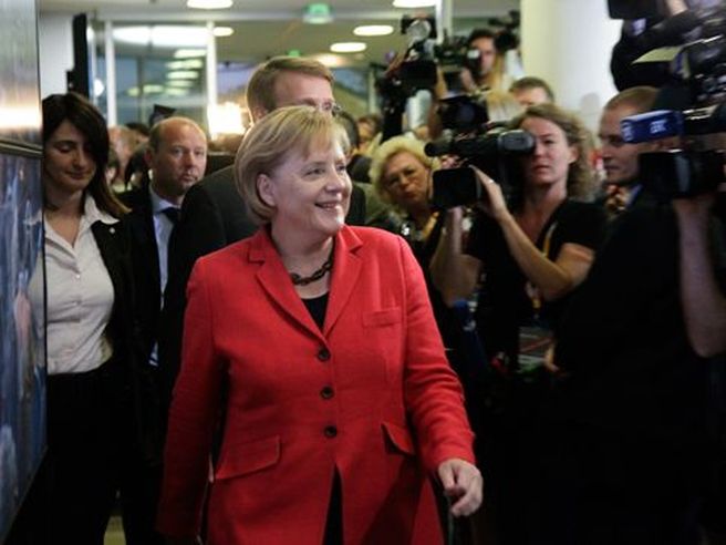 Donovan (Ubs) ironico sul meeting Samaras-Merkel: “Si incontrano per scambiarsi le foto delle vacanze”