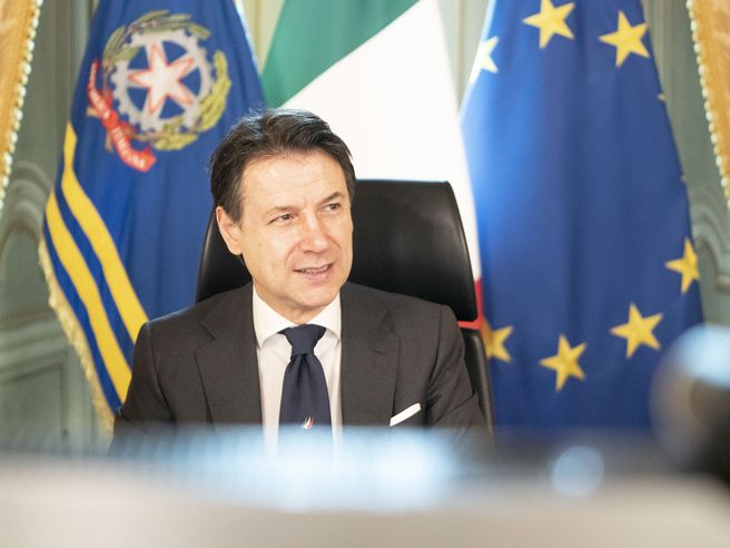 Conte: Unicredit-Mps? Si seguano logiche di mercato, poi valuteremo