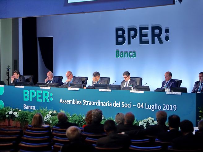 Bper in coda al Ftse Mib: via libera della Consob al prospetto dell’aumento di capitale