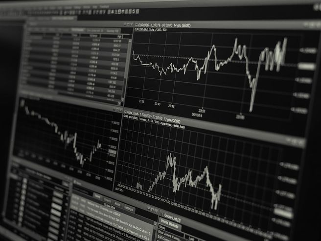 Piazza Affari e Borse europee previste in moderato rialzo in avvio, oggi i conti di Intesa Sanpaolo