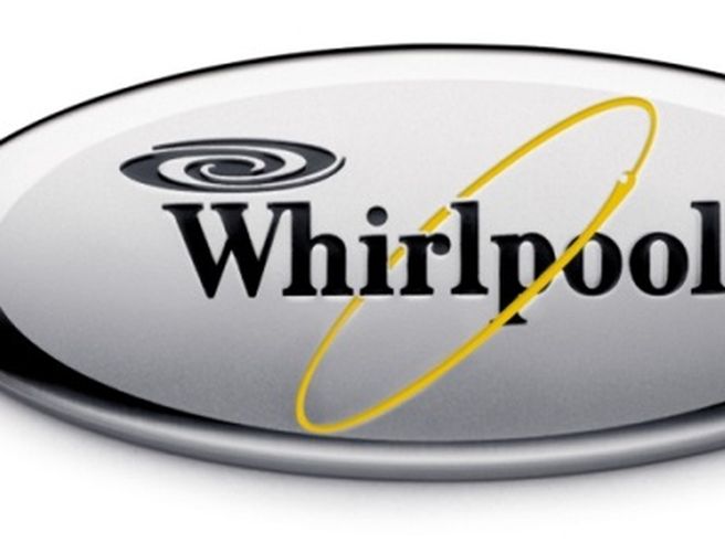 Whirpool sotto accusa dopo annuncio cessione stabilimento Napoli. Mise: decisione grave