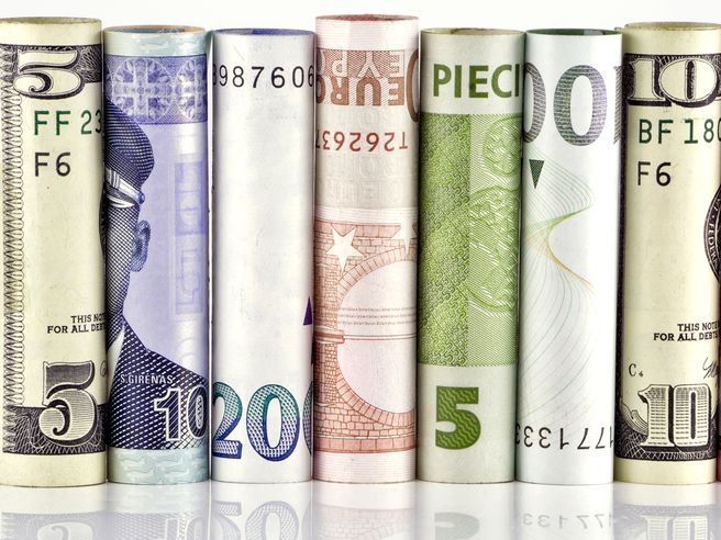 Euro buca al ribasso quota 1,14, crisi turca scatena acquisti sullo yen