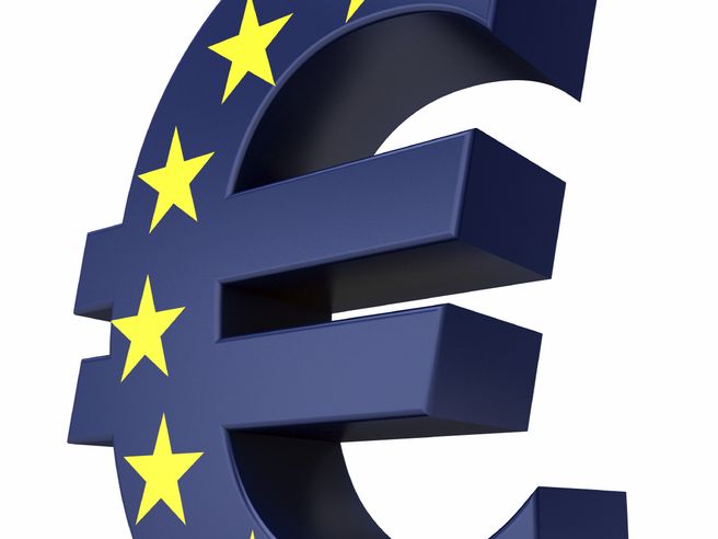 Forex: euro si spinge fino a 1,3055 $, massimi dall’8 maggio