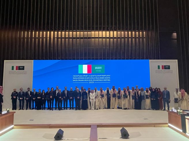 Leonardo: MoU con Arabia Saudita per espandere collaborazione nell’aerospazio e difesa