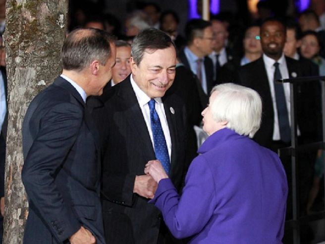 Agenda: oggi panel Banchieri Centrali a Francoforte, nessuna sorpresa da Draghi e Yellen (analisti)