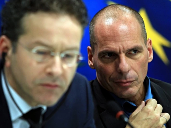 Varoufakis: accordo vicino a prescindere da esito referendum. Dijsselbloem: non è vero