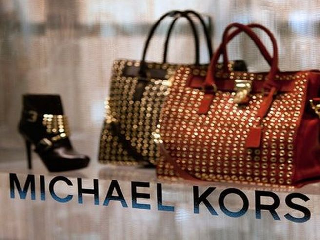 Michael Kors sforna utili oltre le attese, titolo vola del 19% nel pre-market