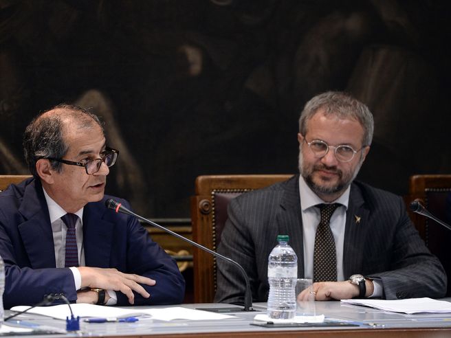 Tria: ‘non vogliamo peggiorare conti, ma deficit 2019 potrebbe salire rispetto a target Def’
