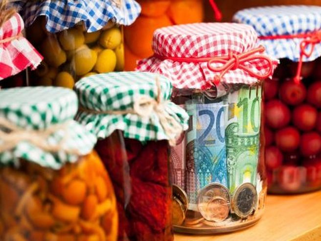 Istat: inflazione accelera a febbraio. Prezzi al consumo in salita su base mensile a +0,1%
