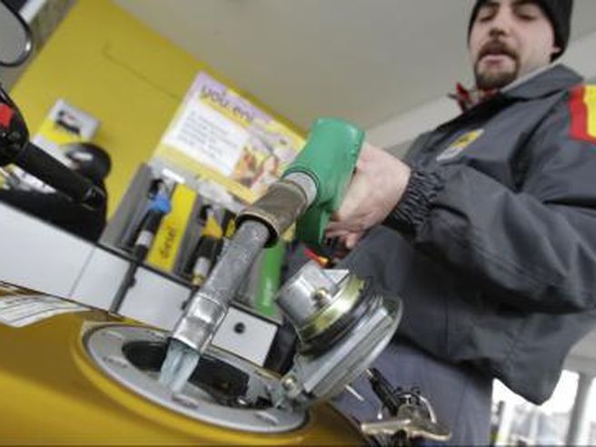 Eni: produzione idrocarburi attesa in crescita grazie ad avvio nuovi giacimenti