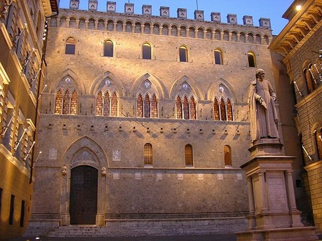 Mps debole a Piazza Affari nell’ultimo giorno disponibile per esercizio diritti