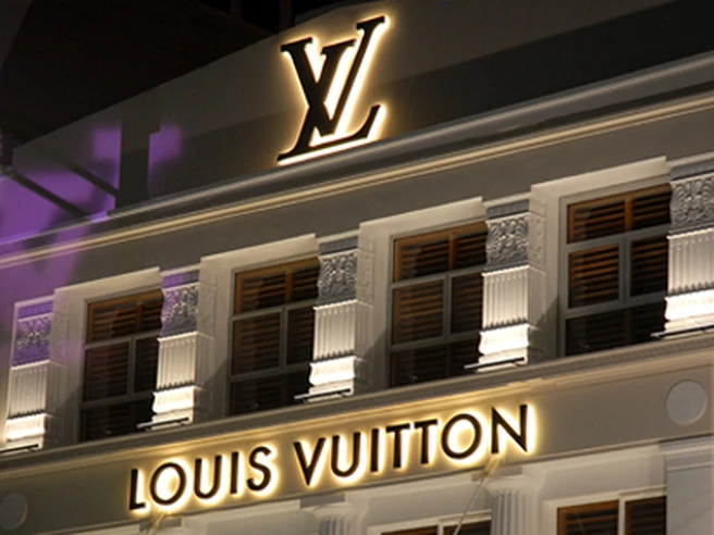Lusso: Lvmh vuole acquistare Dior Couture per 6,5 mld