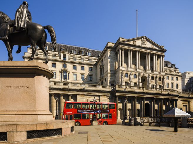 Bank of England lancia alert bolla (o bolle?). Allarme su valutazioni asset, rischiano ‘forte correzione’
