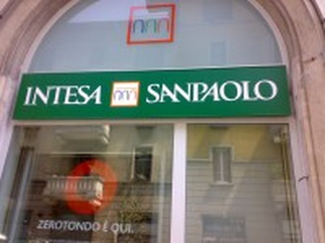 Intesa Sanpaolo Private Banking: nel I sem. utile balza del 48,1%